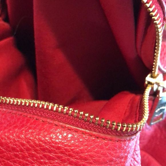 COACH Madison Phoebe Red Lining & Tumbled Red Leather Bag 3 Compartment Interior - Picture 10 of 15